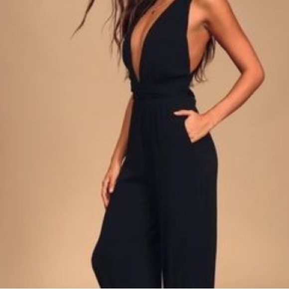 LULUS JUMPSUIT💋 - Picture 4 of 4